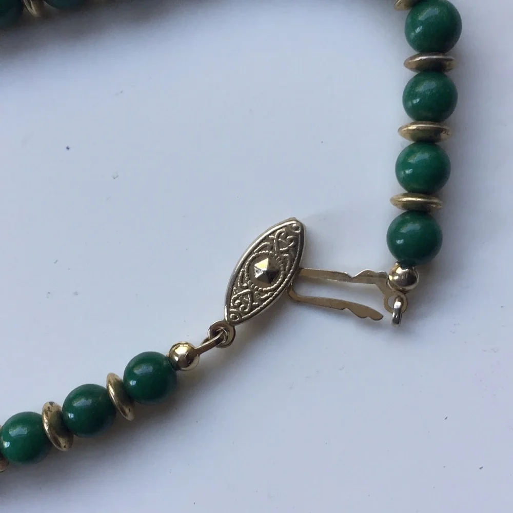 Handcuff green stone and  gold vintage Necklaces 💥🌺🌺💥